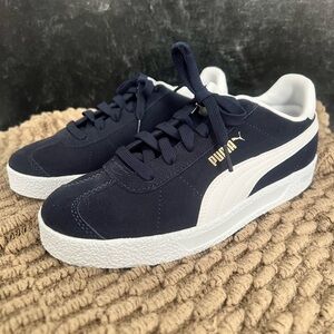 Puma Women Suede Classic Shoe